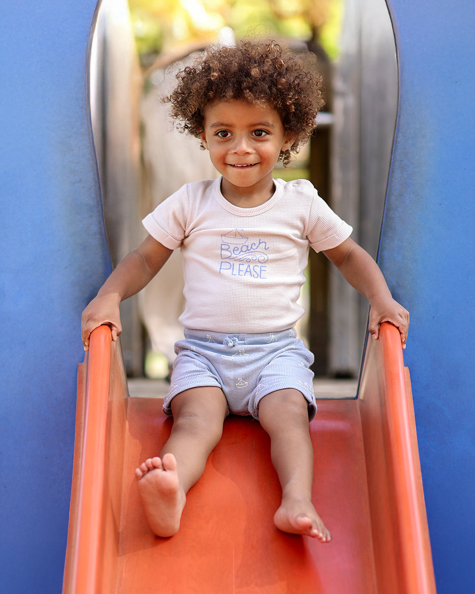 בגד גוף + מכנס קצר פיקה Beach Please | אבן וג׳ינס